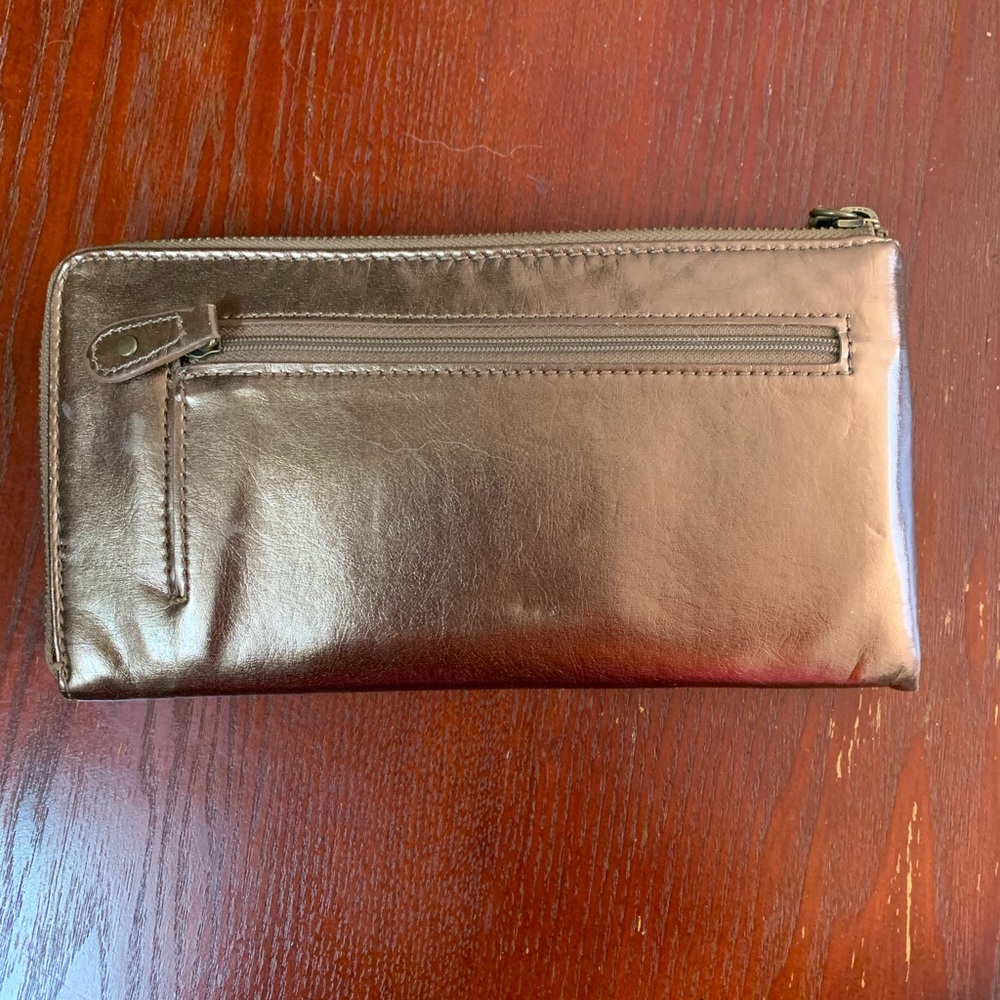 Kate Landry Wallet - Picture 3 of 3
